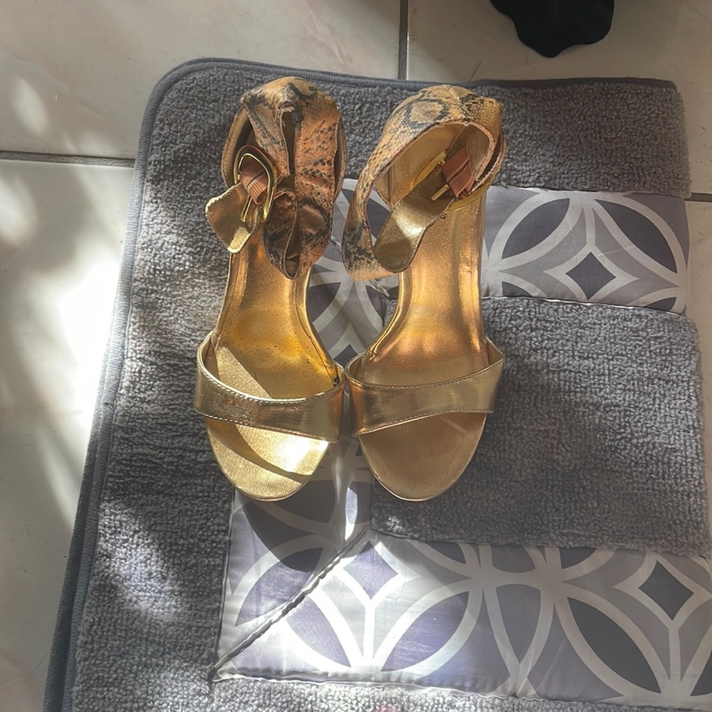 Size 5.5 promise brand heels haven’t worn new been sitting in closet